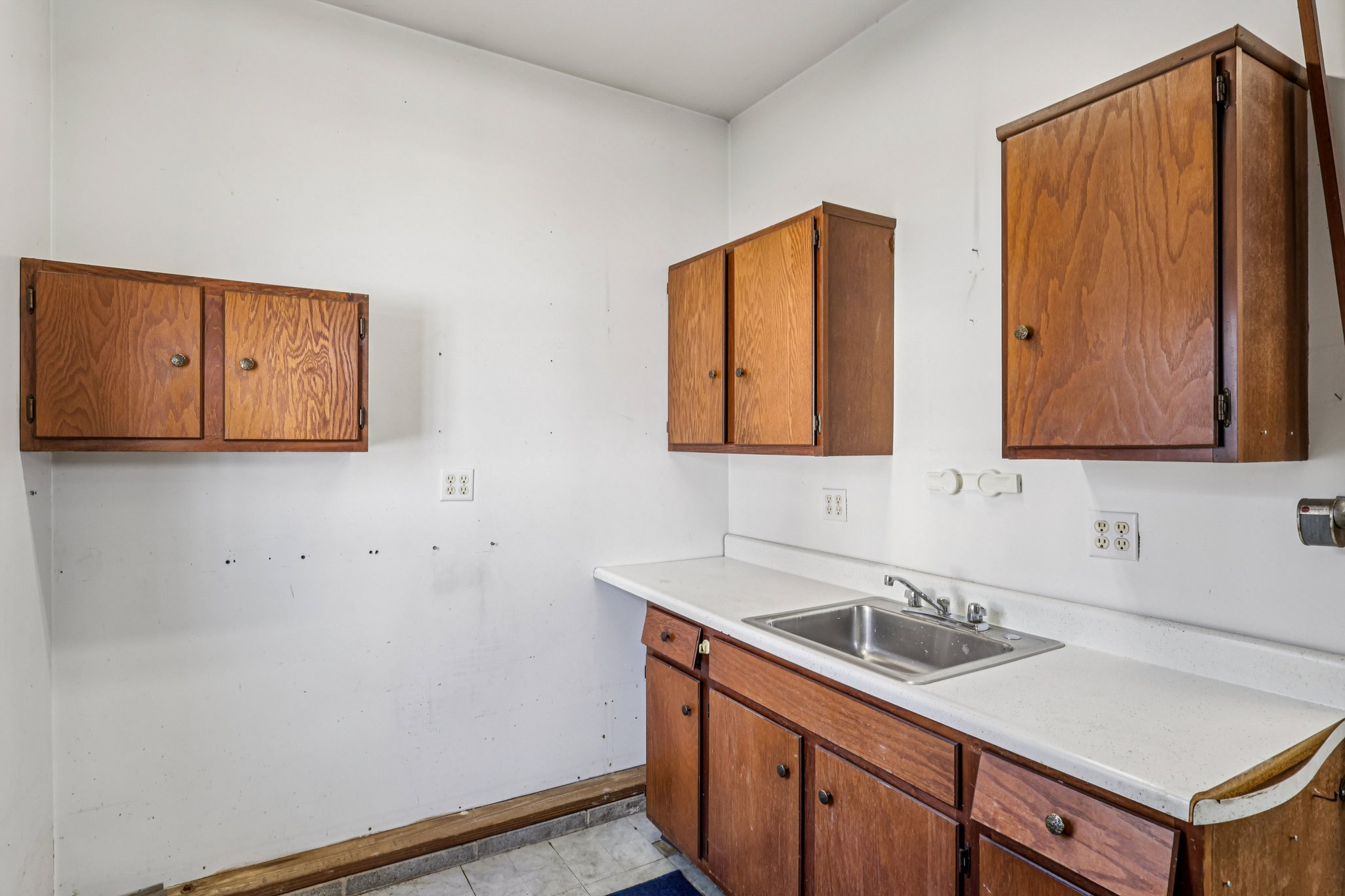 212 Pine St-S0612-039.jpg