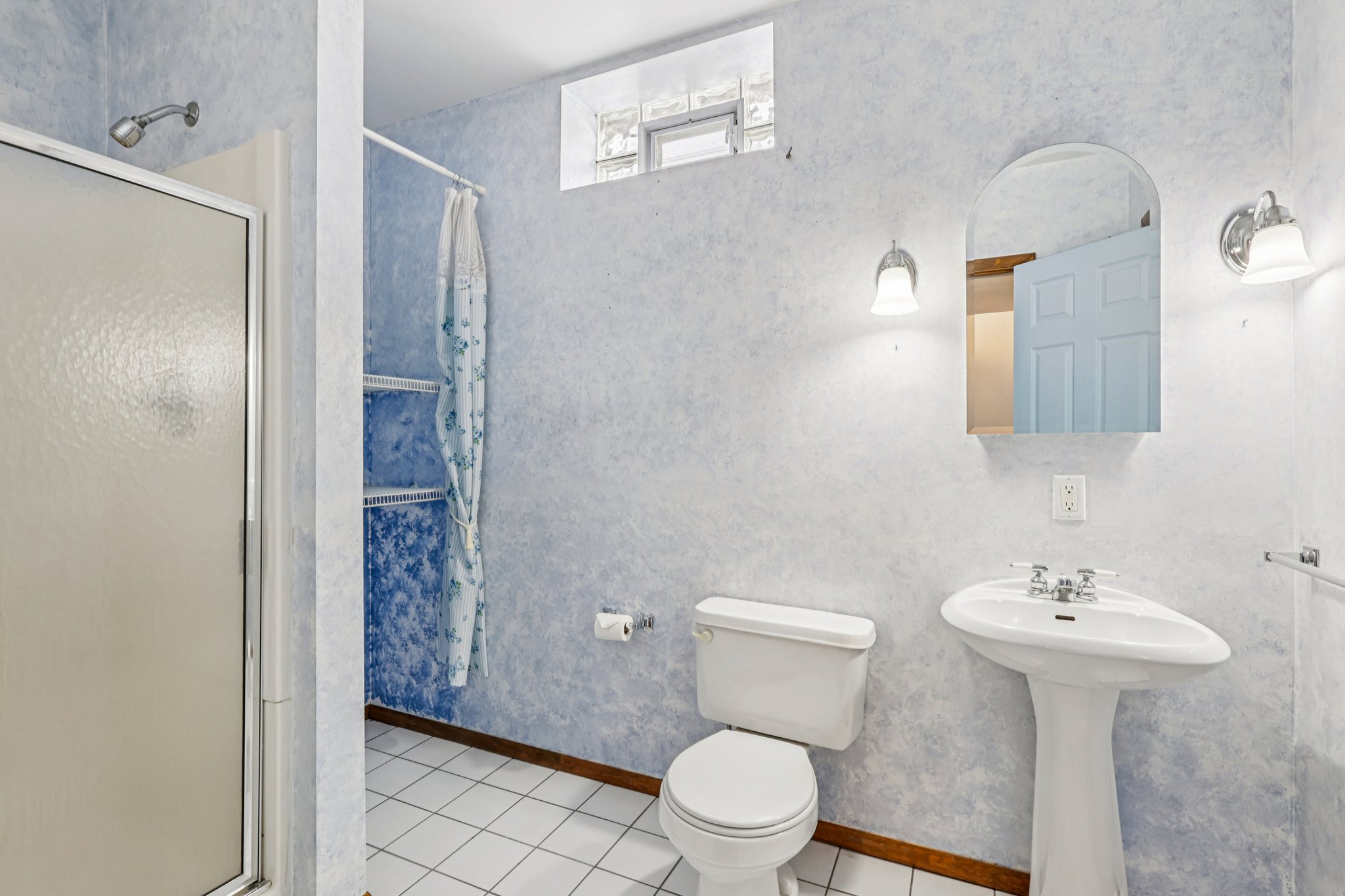 212 Pine St-S0612-052.jpg