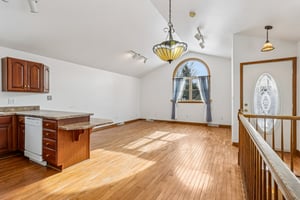 212 Pine St-S0612-019.jpg