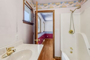 212 Pine St-S0612-032.jpg