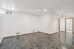 212 Pine St-S0612-047.jpg