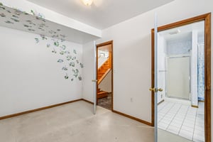 212 Pine St-S0612-048.jpg