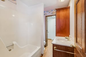 212 Pine St-S0612-054.jpg