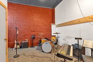  Photo 47