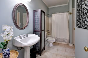  Photo 31