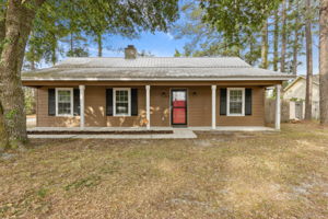 Welcome to 212 Woodbridge Rd.