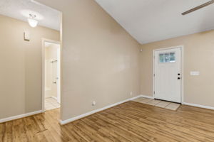 Foyer/Living Room