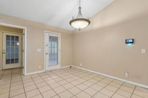 Kitchen/Breakfast Area