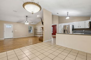Kitchen/Breakfast Area