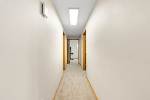  Photo 37
