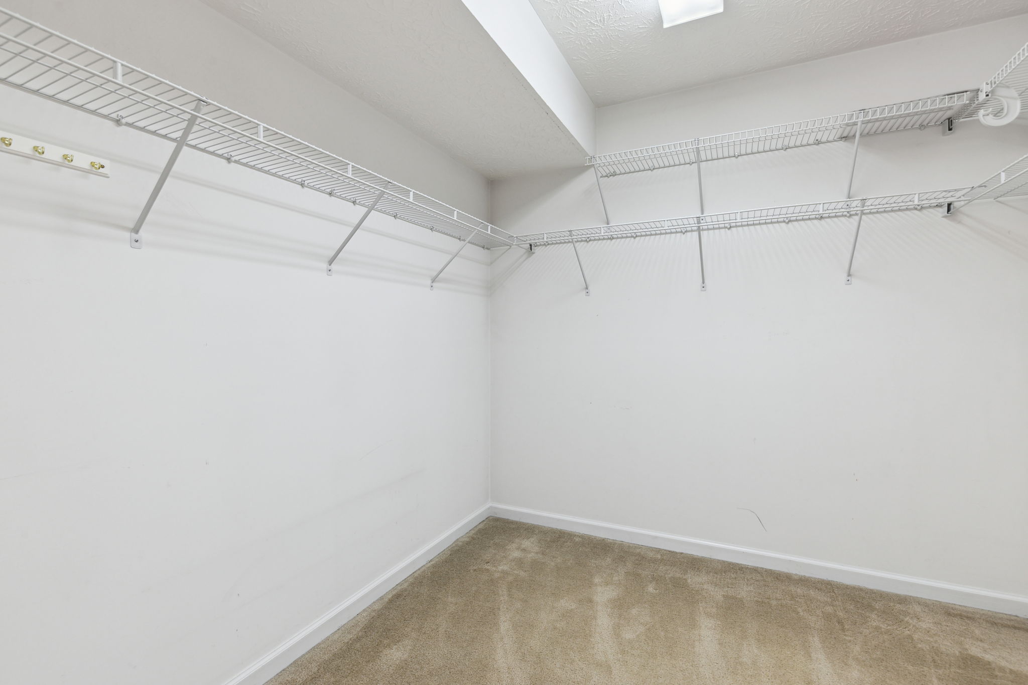 26_Interior