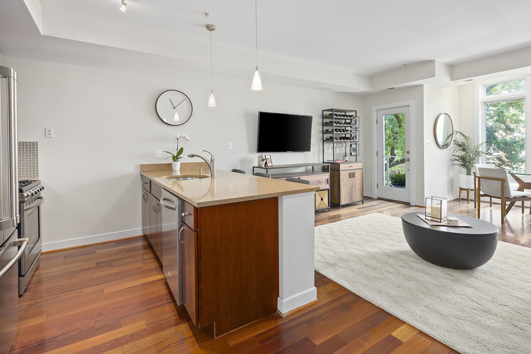 2121 11th St NW, Washington, DC 20001, USA Photo 14