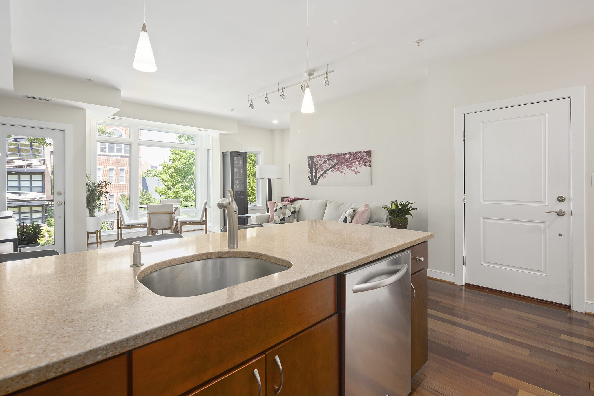 2121 11th St NW, Washington, DC 20001, USA Photo 16