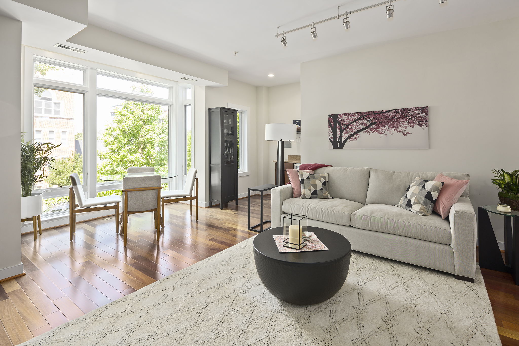 2121 11th St NW, Washington, DC 20001, USA Photo 21