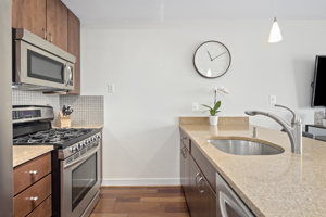 2121 11th St NW, Washington, DC 20001, USA Photo 14