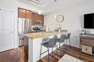 2121 11th St NW, Washington, DC 20001, USA Photo 10