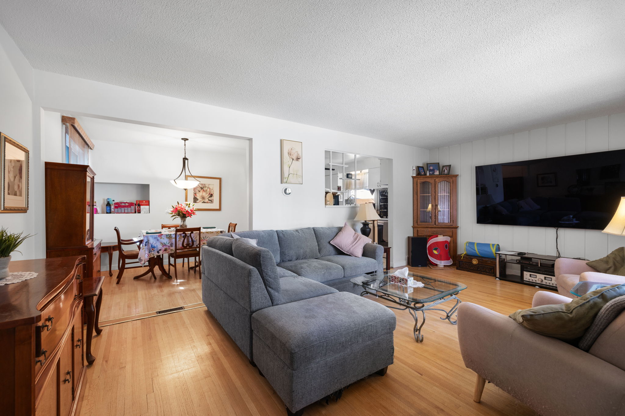 05. 2122 Wascana St. - Living Room