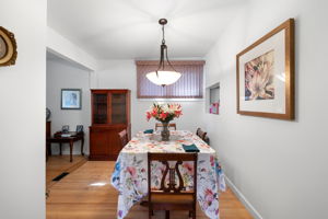 09. 2122 Wascana St. - Dining Room
