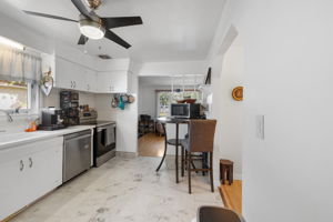 12. 2122 Wascana St. - Kitchen