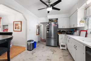 10. 2122 Wascana St. - Kitchen