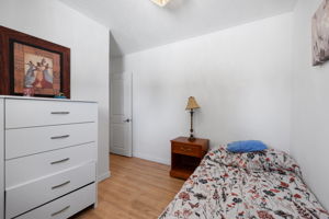 17. 2122 Wascana St. - Bedroom