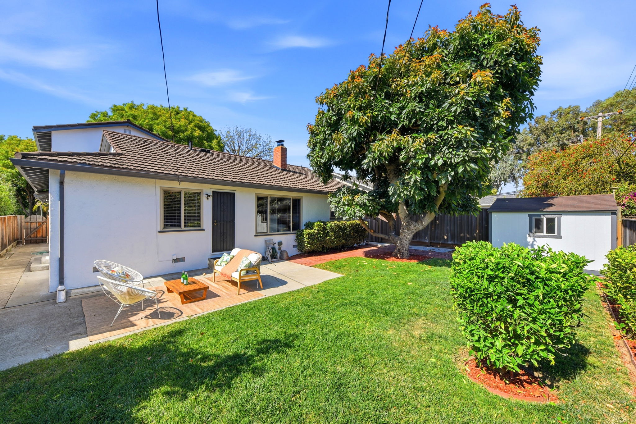 041_F8_2123 Leon Dr