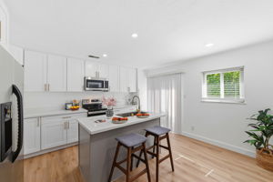 013_F8_2123 Leon Dr