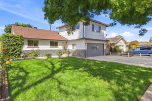 002_F8_2123 Leon Dr