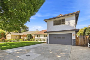 003_F8_2123 Leon Dr