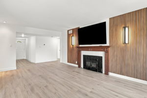 008_F8_2123 Leon Dr