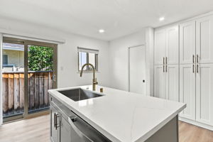 013_F8_2123 Leon Dr