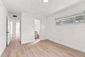 022_F8_2123 Leon Dr