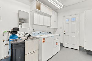 035_F8_2123 Leon Dr