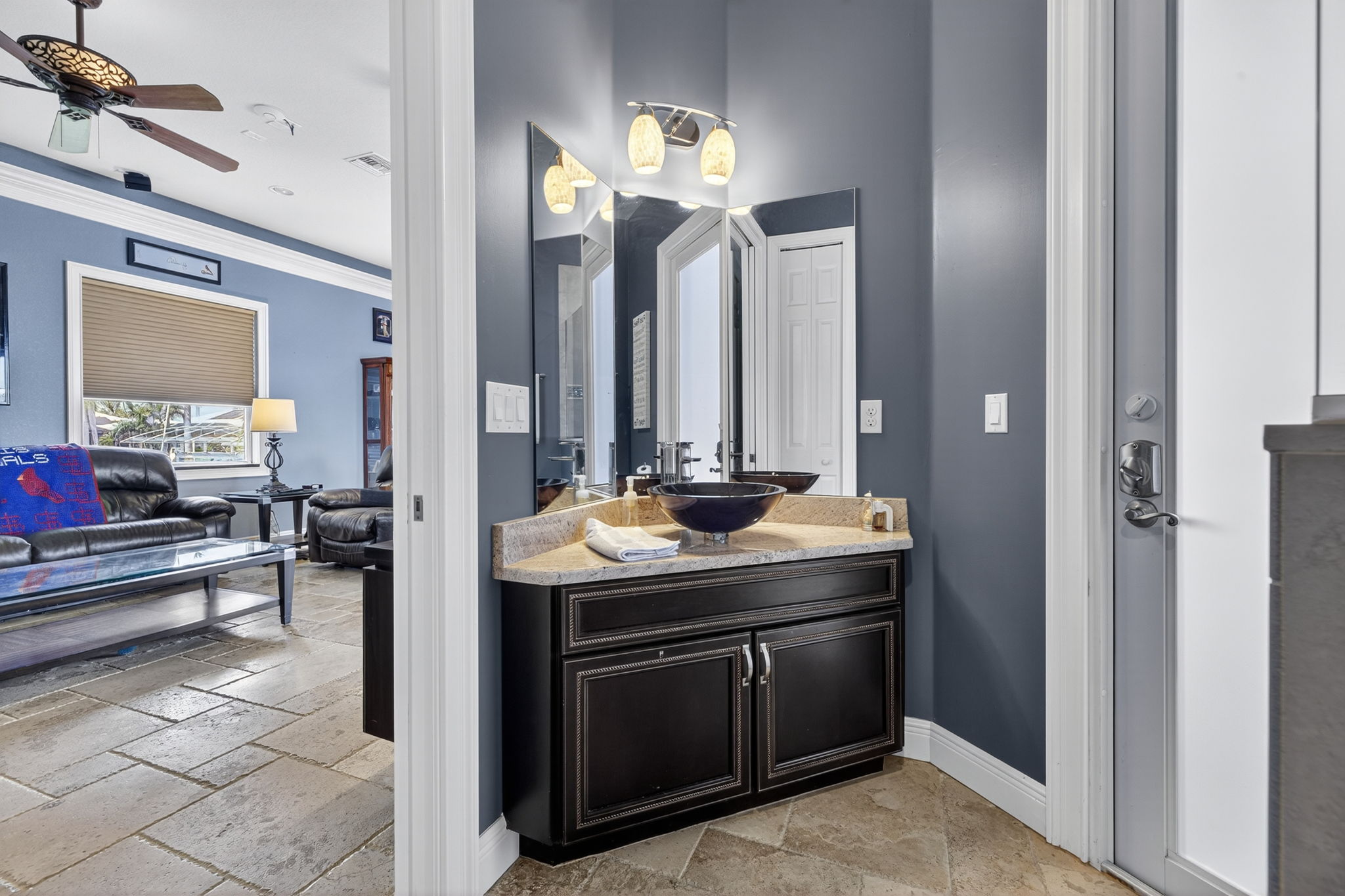 Guest Bathroom 3 - 1 of 2