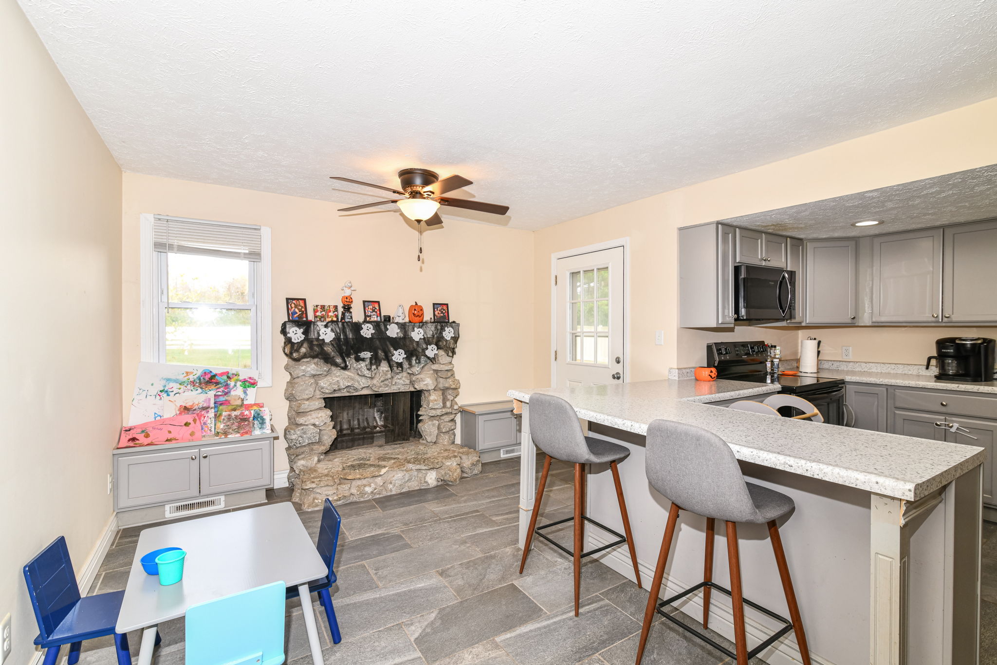 Hearth Room & Kitchen