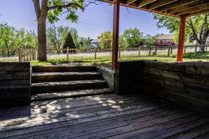  Photo 40
