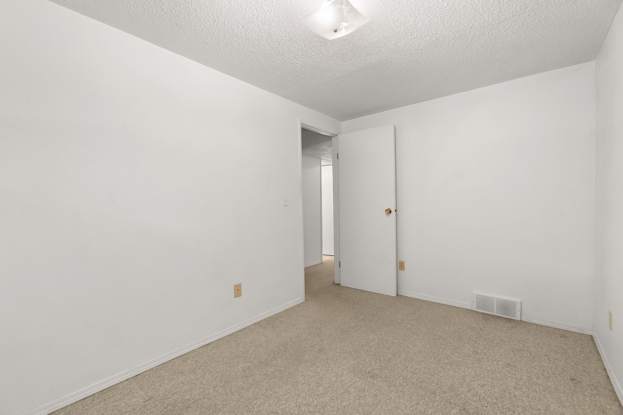 2125 Burtch Rd #111, Kelowna, BC V1Y 8N1, Canada Photo 34