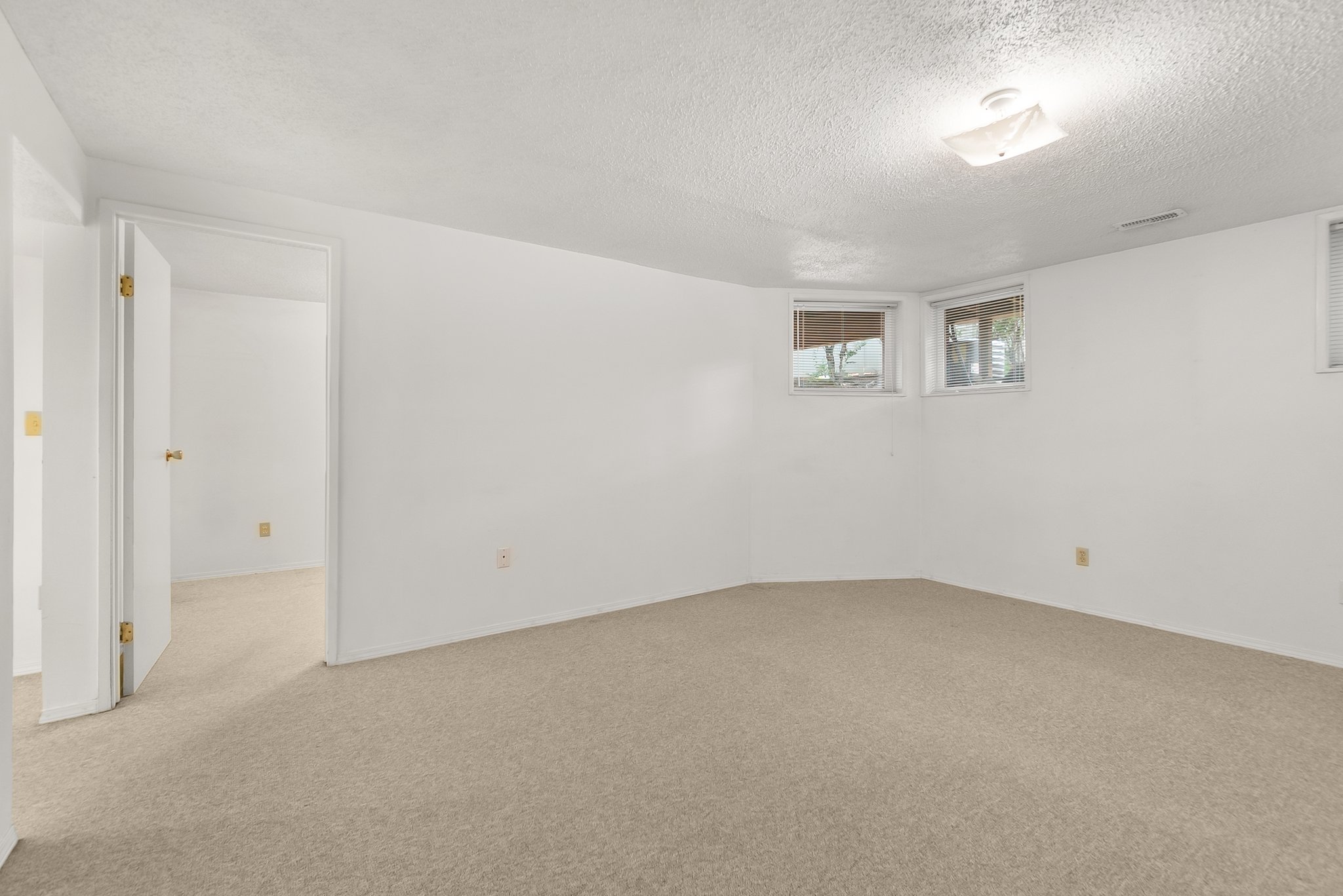 2125 Burtch Rd #111, Kelowna, BC V1Y 8N1, Canada Photo 31