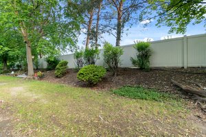 2125 Burtch Rd #111, Kelowna, BC V1Y 8N1, Canada Photo 35
