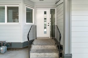 2125 Burtch Rd #111, Kelowna, BC V1Y 8N1, Canada Photo 3