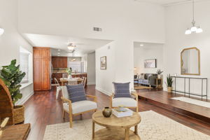 2125 Emmett Ave, Simi Valley, CA 93063, USA Photo 8