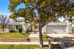 2125 Emmett Ave, Simi Valley, CA 93063, USA Photo 1