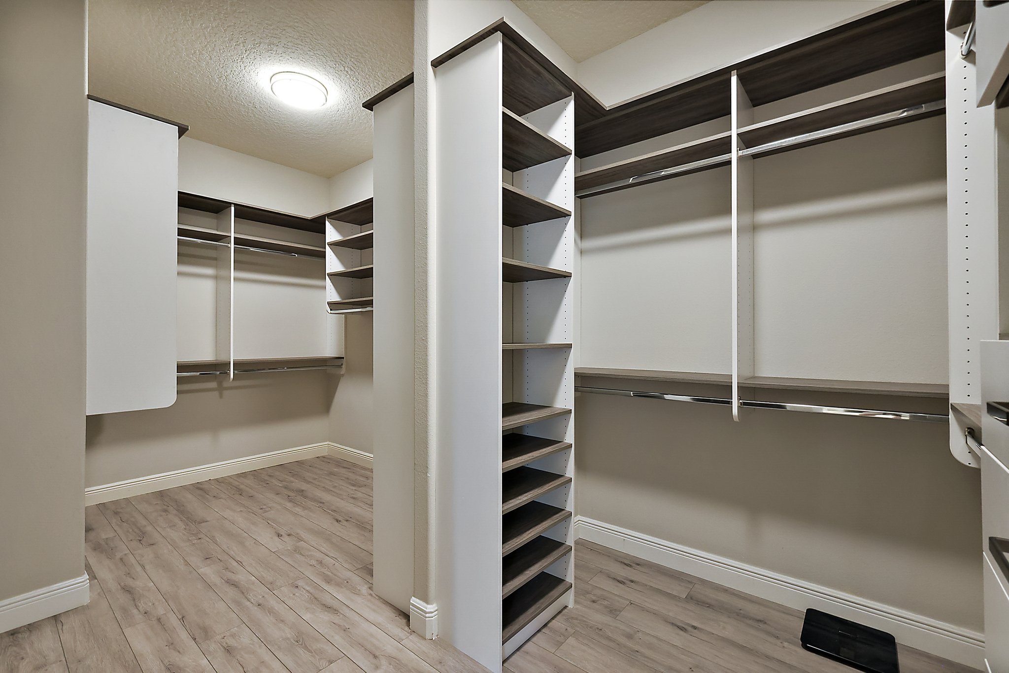 Primary Bedroom Closet