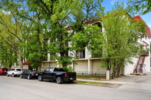  Photo 31