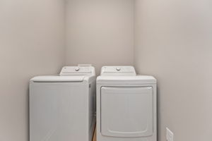  Photo 37