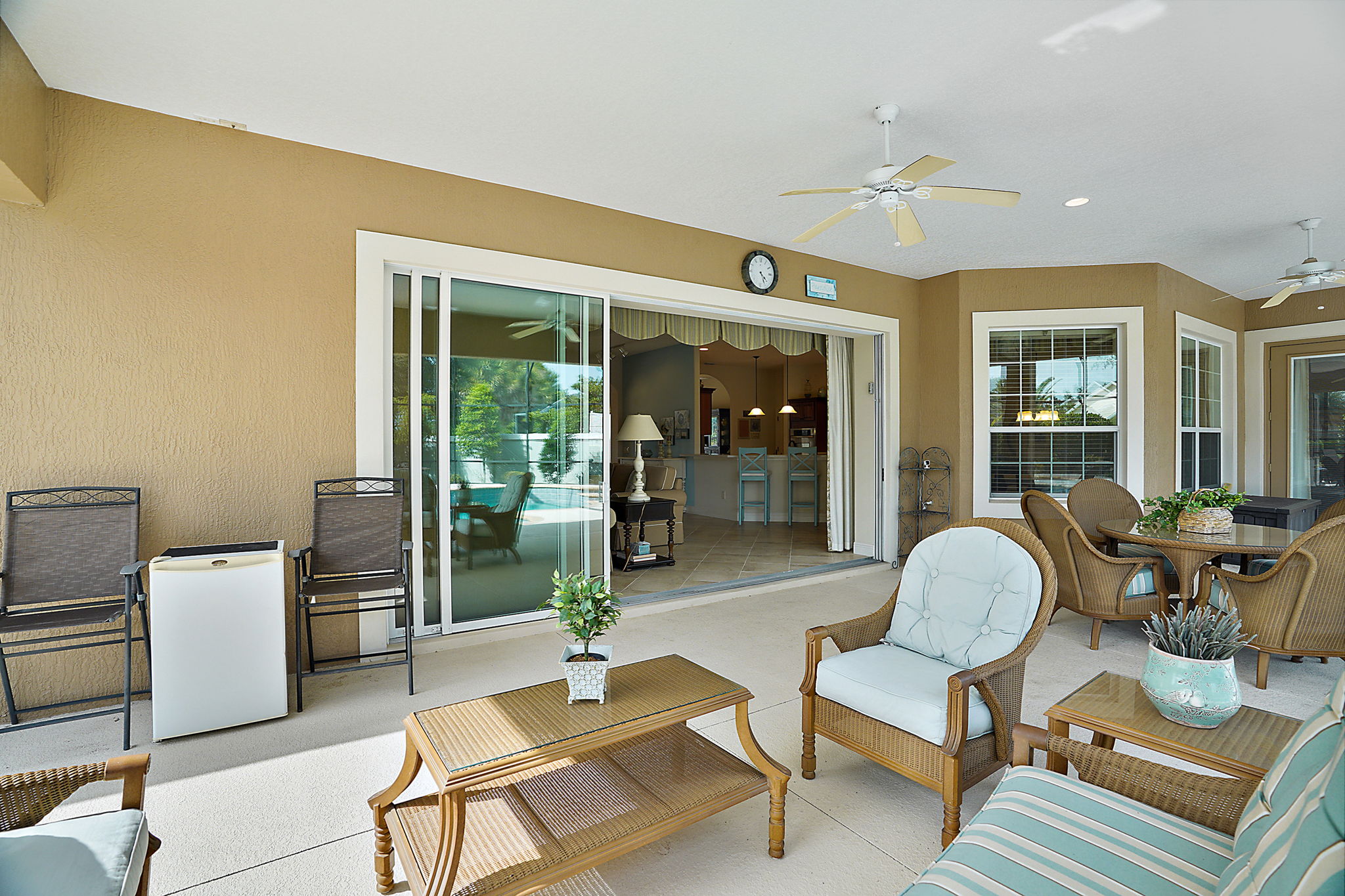 Screened-in Porch