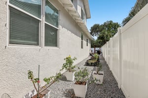 W Beach St-S3007-055r.jpg
