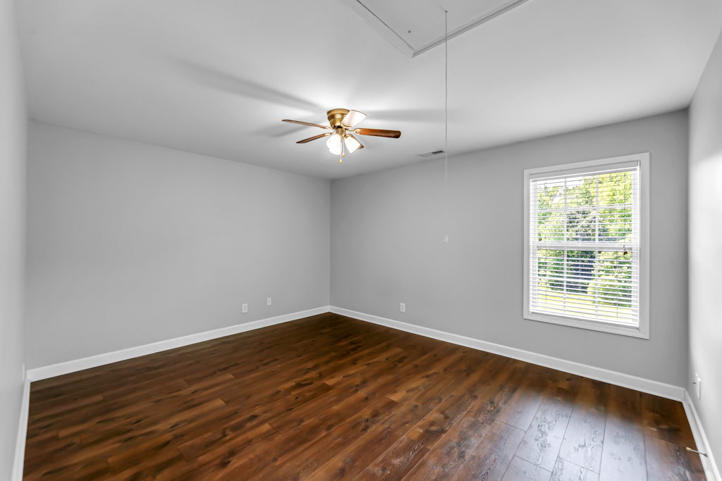 2127 Glenkirk Dr, Burlington, NC 27215, USA Photo 27