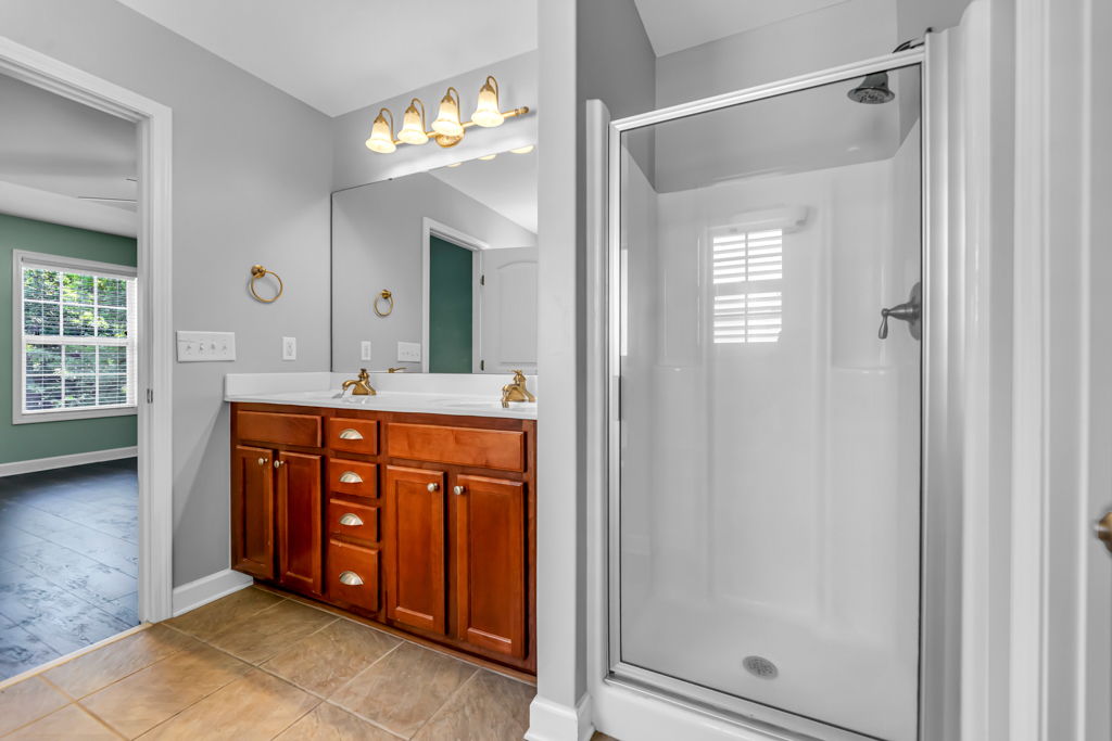 2127 Glenkirk Dr, Burlington, NC 27215, USA Photo 40