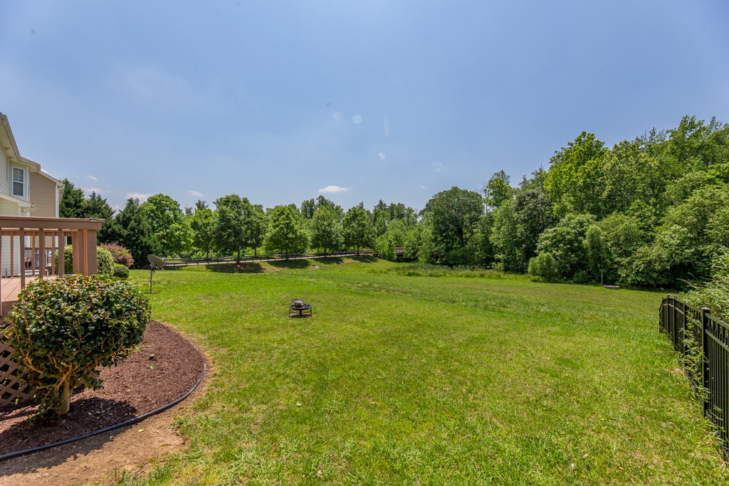 2127 Glenkirk Dr, Burlington, NC 27215, USA Photo 43